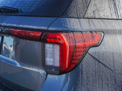 New 2026 Ford Explorer Active image 7