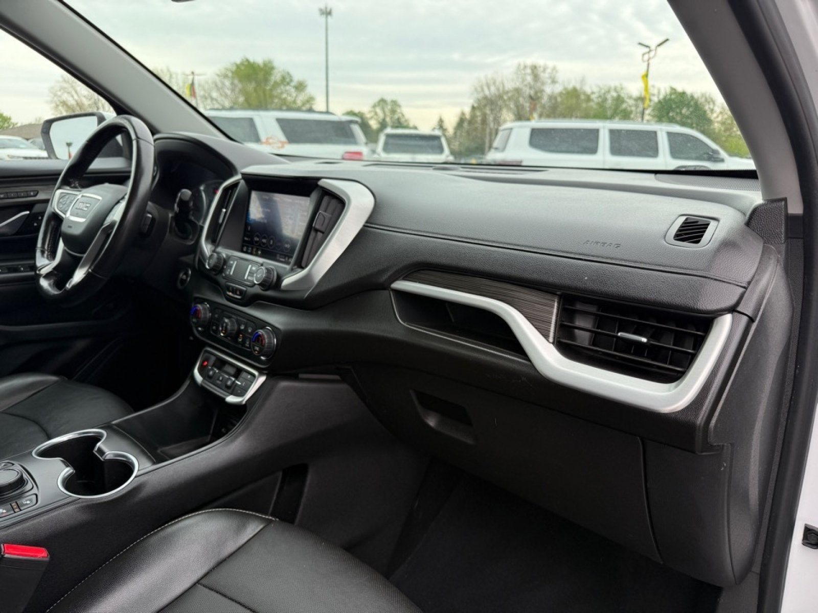 Used 2022 GMC Terrain SLT FWD image 23