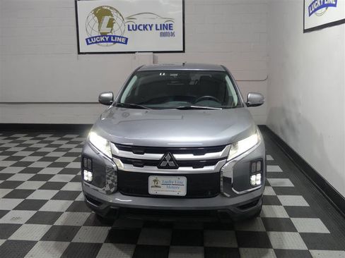 Used 2025 Mitsubishi Outlander Sport SE image 3