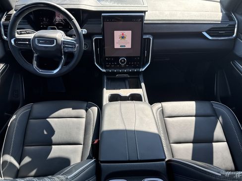 Used 2024 GMC Acadia Denali w/ Super Cruise Package image 28