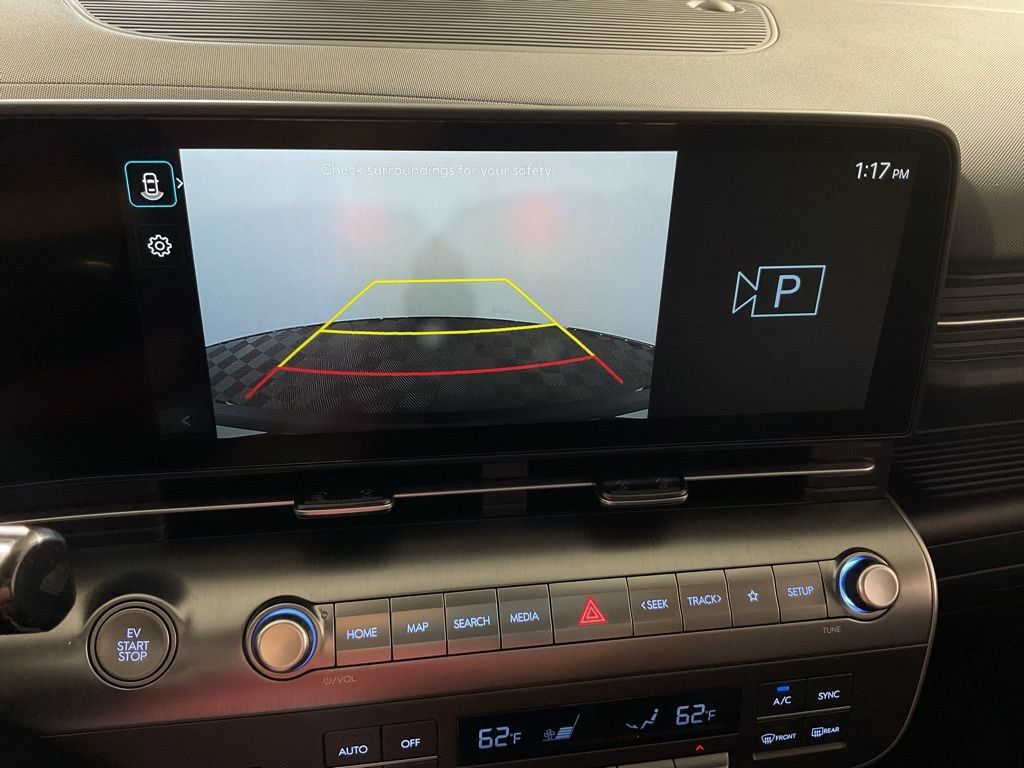 New 2025 Hyundai Kona SEL FWD image 3
