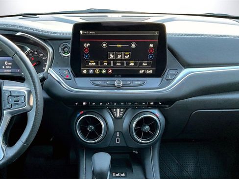 Used 2024 Chevrolet Blazer LT w/ Convenience Package image 11