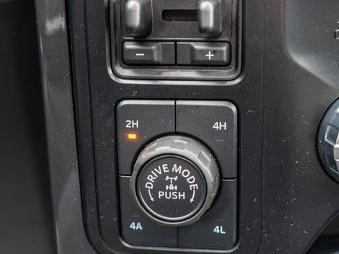 Used 2023 Ford F150 Lariat w/ Equipment Group 502A High image 31