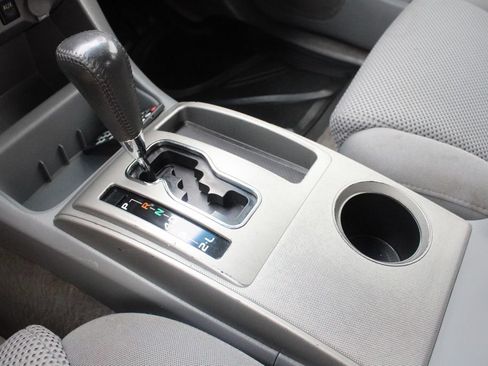 Used 2010 Toyota Tacoma 4x4 Double Cab image 15