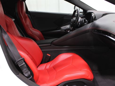 Used 2020 Chevrolet Corvette Stingray Coupe w/ 1LT image 31