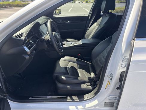 Used 2018 Cadillac CT6 Luxury AWD/4WD image 10