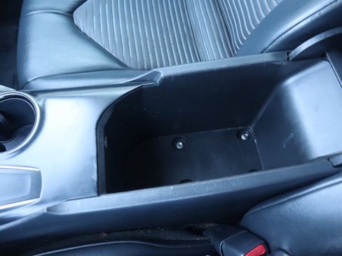 Used 2019 Toyota Camry SE image 71