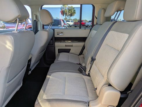 Used 2019 Ford Flex SEL image 12