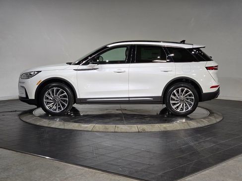 New 2026 Lincoln Corsair Reserve image 5