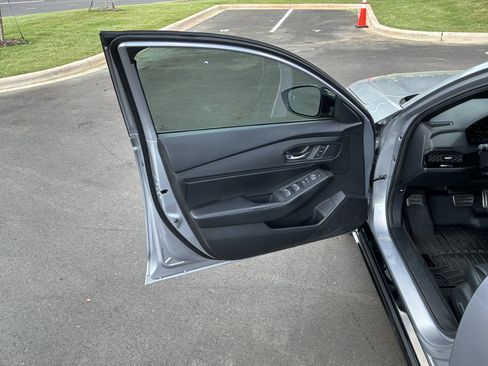 Used 2024 Honda Accord Sport image 17