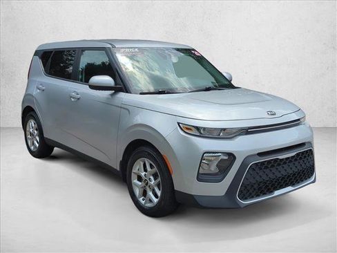 Used 2020 Kia Soul S FWD image 3