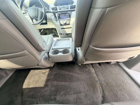 Used 2015 Honda Odyssey EX-L image 31