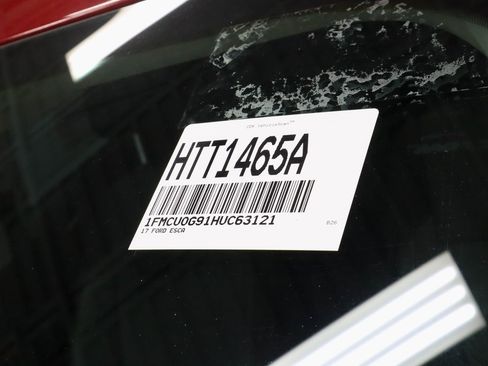 Certified 2017 Ford Escape SE image 35