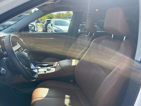Used 2022 INFINITI QX60 Sensory w/ Cargo Package AWD/4WD image 13