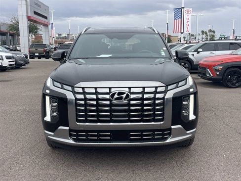Used 2023 Hyundai Palisade Calligraphy w/ Cargo Package image 2