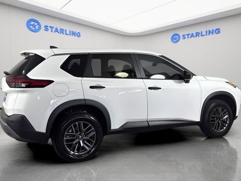 Used 2023 Nissan Rogue S image 10