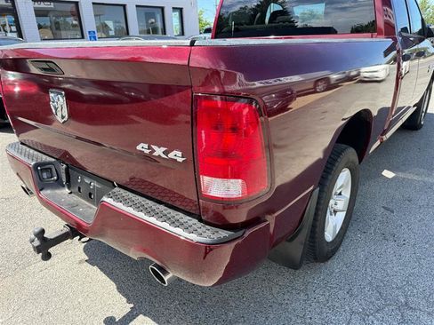 Used 2018 RAM 1500 Express AWD/4WD image 24