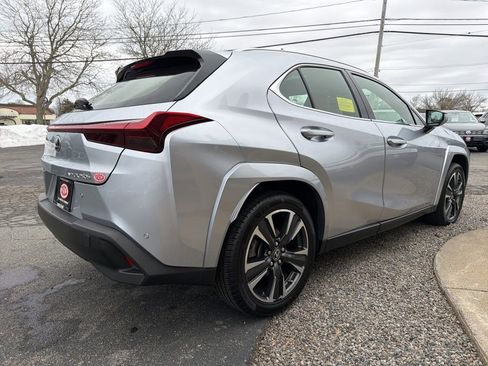 Used 2023 Lexus UX 250h AWD w/ Premium Package image 5