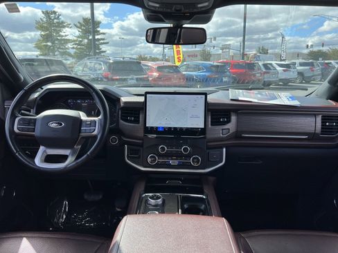 Used 2023 Ford Expedition Max Limited image 23