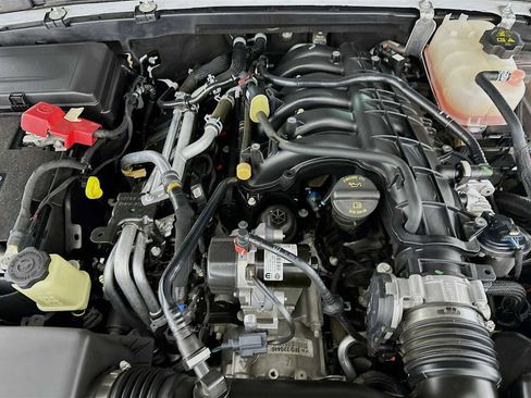 Used 2022 Jeep Wrangler Unlimited Rubicon w/ LED Lighting Group image 28