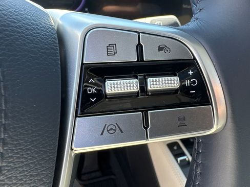 Used 2025 Kia Telluride EX w/ EX Captain's Chair Package FWD image 25