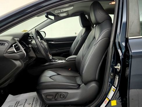 Used 2018 Toyota Camry SE w/ Audio Package FWD image 25