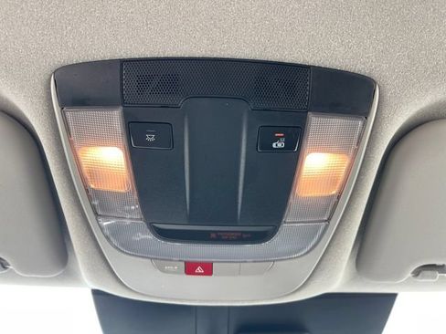 Used 2024 Kia Niro EX FWD image 28