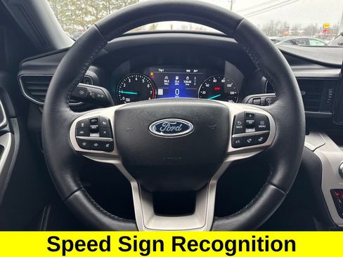 Used 2024 Ford Explorer XLT w/ Equipment Group 202A image 15