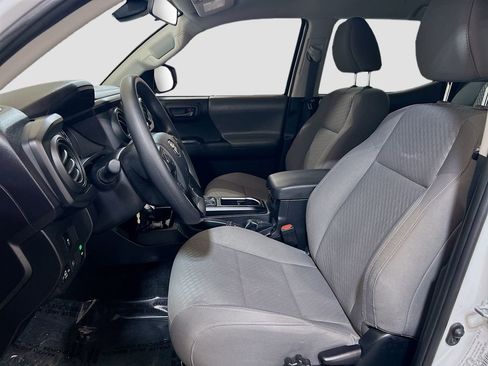 Used 2023 Toyota Tacoma SR image 17