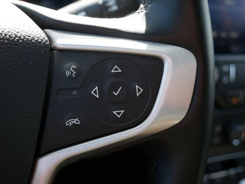 Used 2023 GMC Terrain SLT AWD/4WD image 32