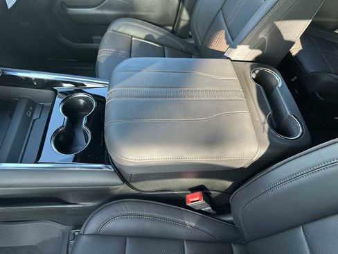 New 2025 Chevrolet Suburban High Country image 16