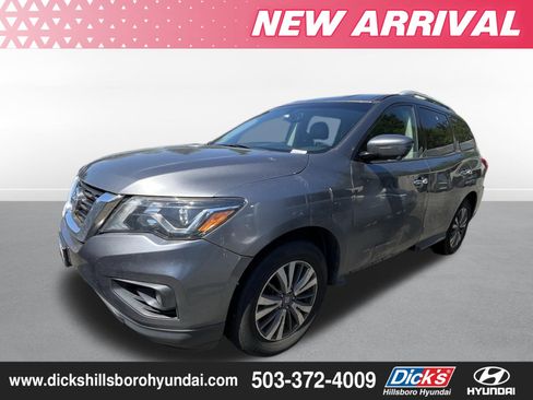 Used 2019 Nissan Pathfinder SL AWD/4WD image 1