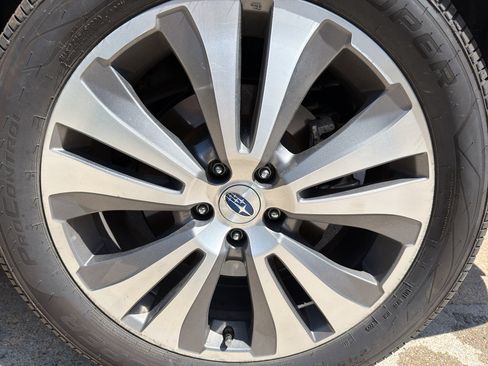 Used 2020 Subaru Ascent Limited AWD/4WD image 29