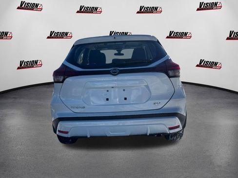 Used 2024 Nissan Kicks SV image 6