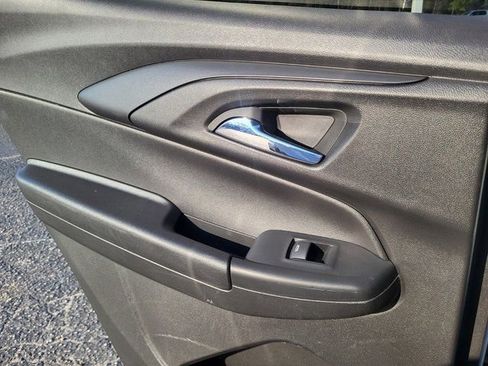 Used 2025 Chevrolet TrailBlazer LT image 16