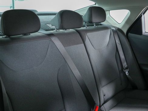 Used 2025 Kia K4 FWD image 27