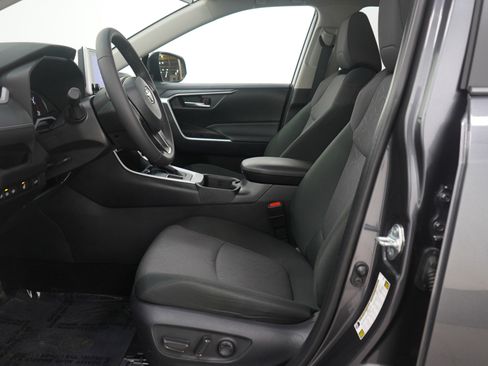 Used 2024 Toyota RAV4 XLE image 22