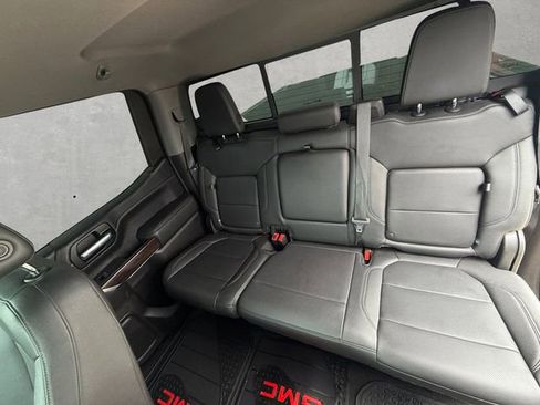 Used 2021 GMC Sierra 1500 SLT image 22