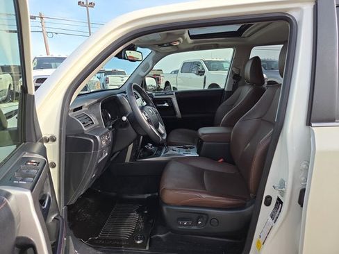 Used 2022 Toyota 4Runner Limited AWD/4WD image 10