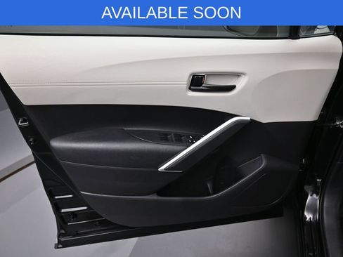 Used 2023 Toyota Corolla Cross LE FWD image 10