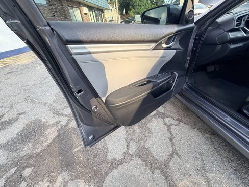 Used 2018 Honda Civic EX image 33