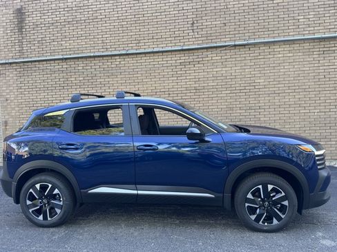 New 2026 Nissan Kicks SV w/ Cold Weather Package AWD/4WD image 7