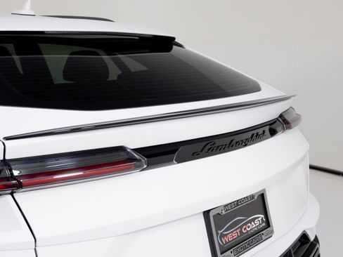 Used 2024 Lamborghini Urus S image 71