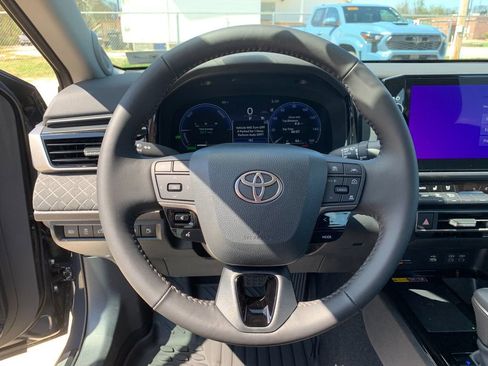 New 2026 Toyota Camry Hybrid AWD/4WD image 26