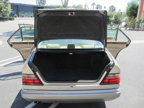 Used 1995 Mercedes-Benz E 320 Sedan image 10