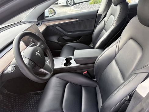 Used 2022 Tesla Model 3 Long Range AWD/4WD image 12