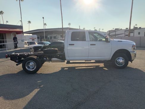 New 2026 RAM 3500 Tradesman w/ Chrome Appearance Group A AWD/4WD image 4