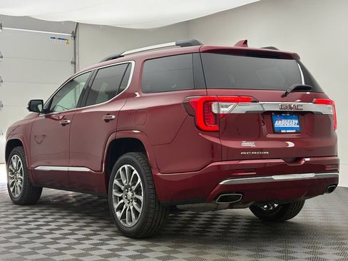 Used 2022 GMC Acadia Denali w/ Denali Ultimate Package FWD image 12