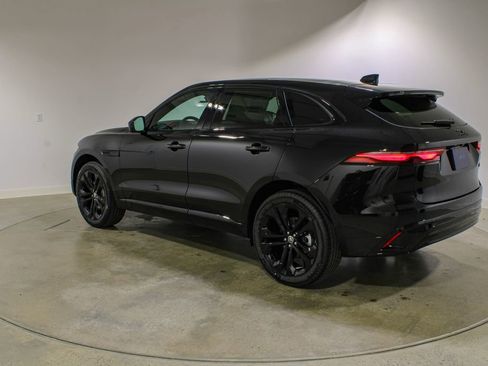 New 2026 Jaguar F-PACE R-Dynamic S image 3