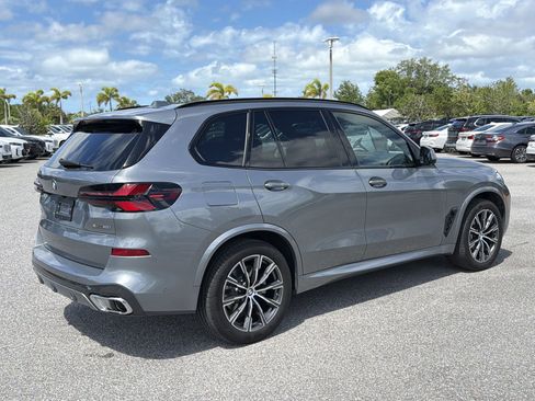 Certified 2025 BMW X5 xDrive40i image 4